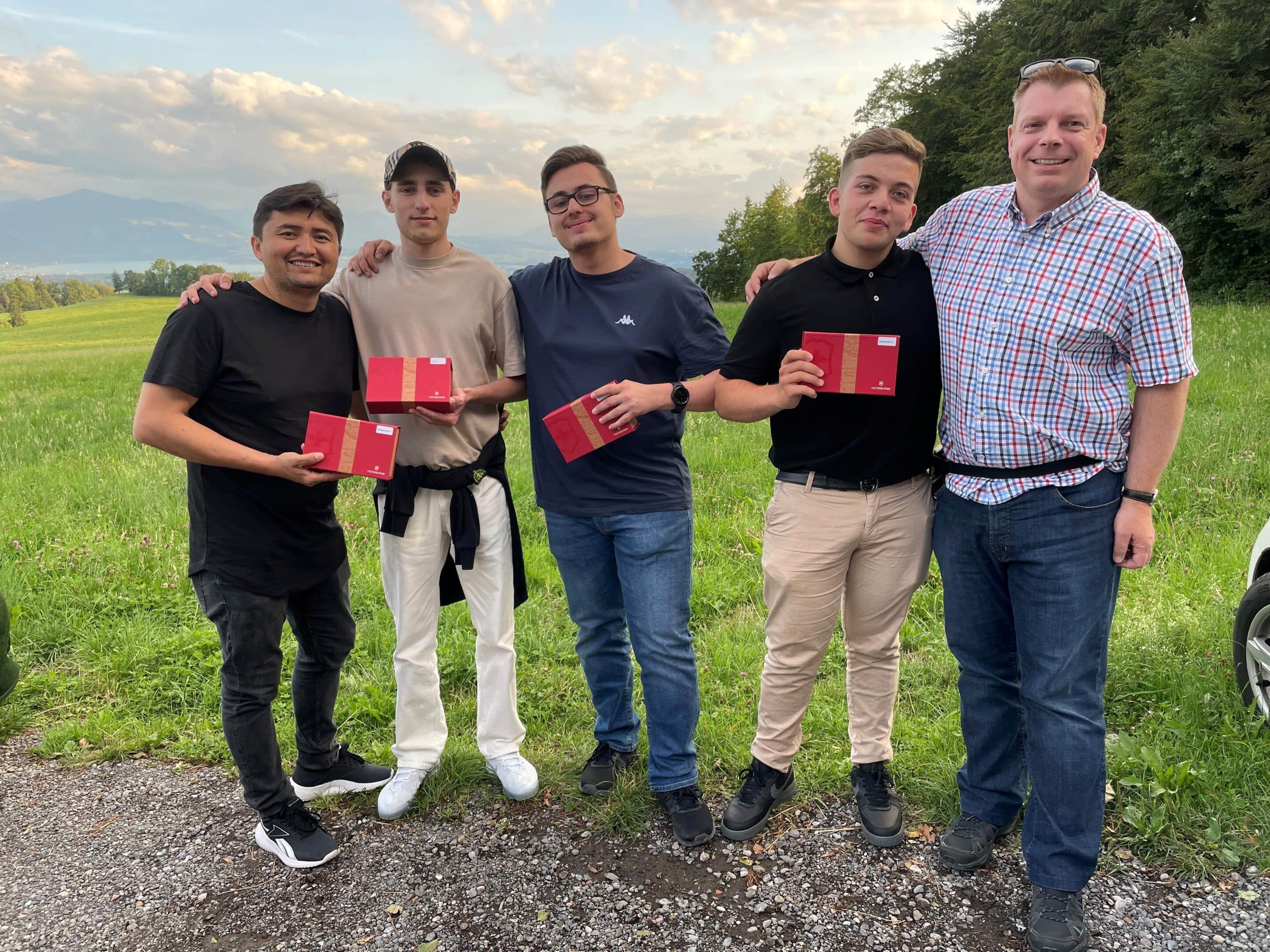 Foto Abschlussfeier Ruckstuhl Elektrotech Foto Abschlussfeier Ruckstuhl Elektrotech