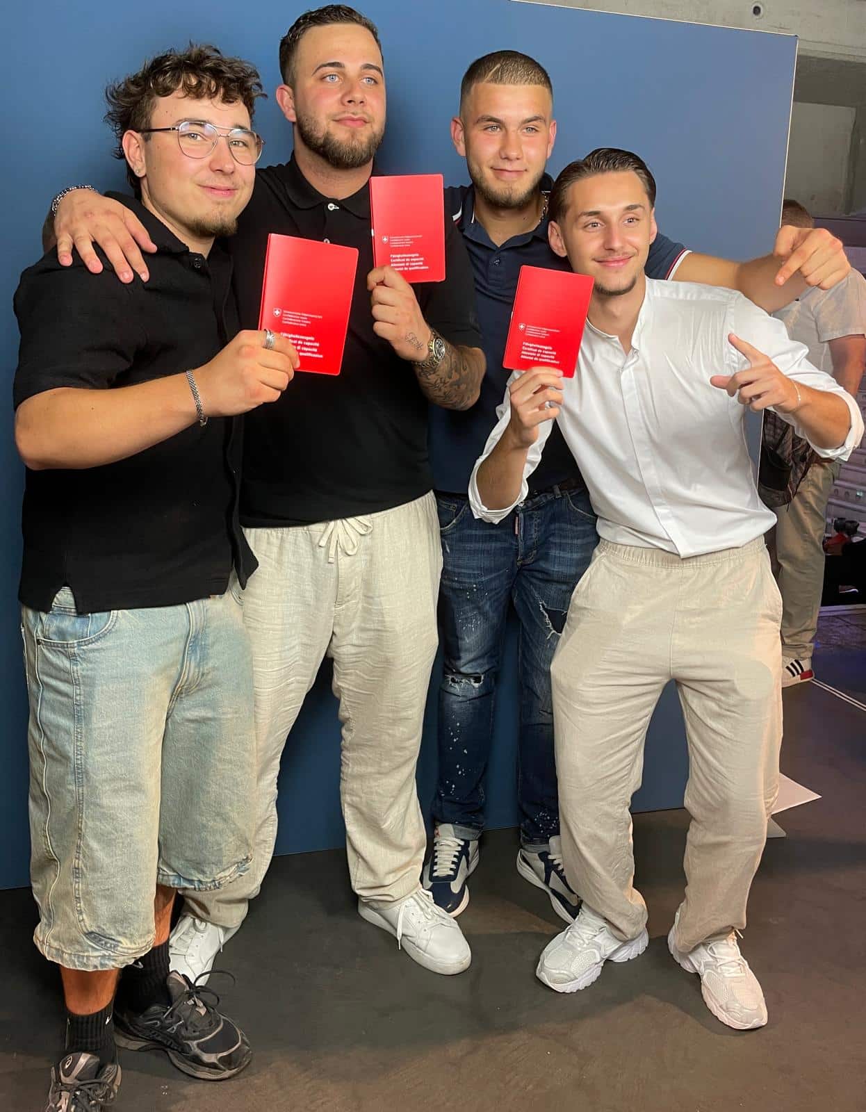 WhatsApp Bild 2025-07-07 um 18.20.24_fb654ffe Foto Abschlussfeier Ruckstuhl Elektrotech